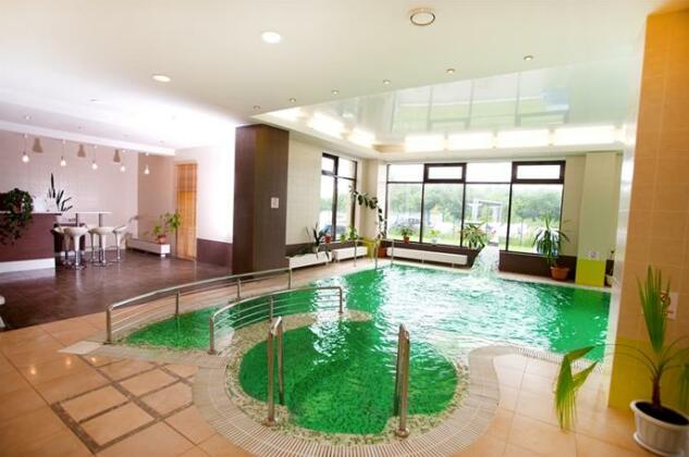 Skyport Hotel - Photo4