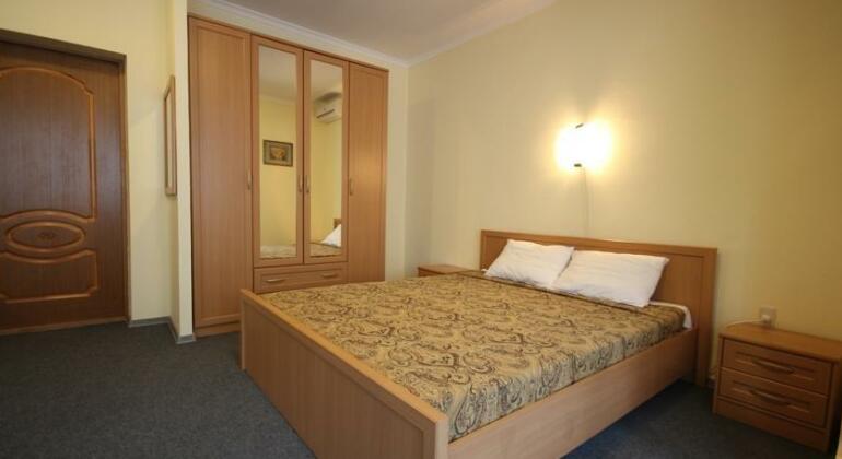 Solnechniy Guest house - Photo2