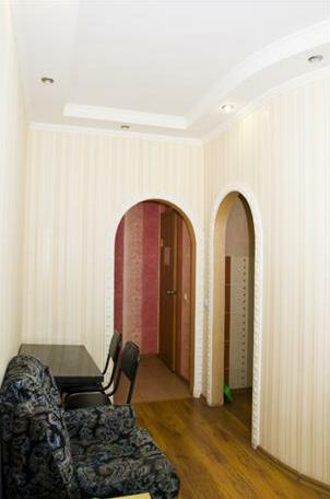 Apartment na Bratskoy 5 - Photo3