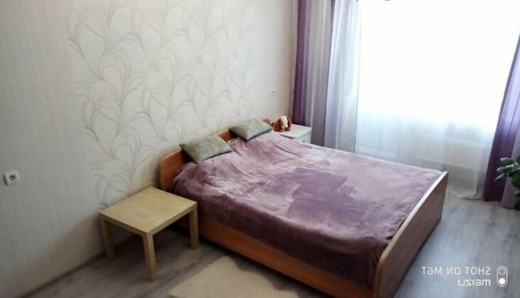 Apartment on prospekt Komarova 31 - Photo2