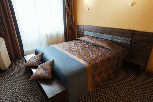 Avrora Hotel Omsk - Photo2