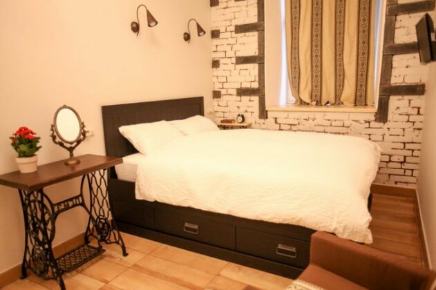 Brick Walls Hotel - Photo5