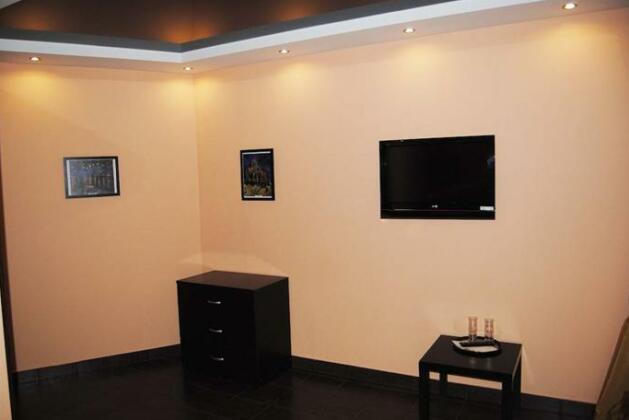 Four Rooms Hotel Omsk - Photo3