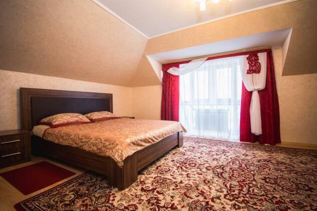 Hotel Zolotoi Lev - Photo2