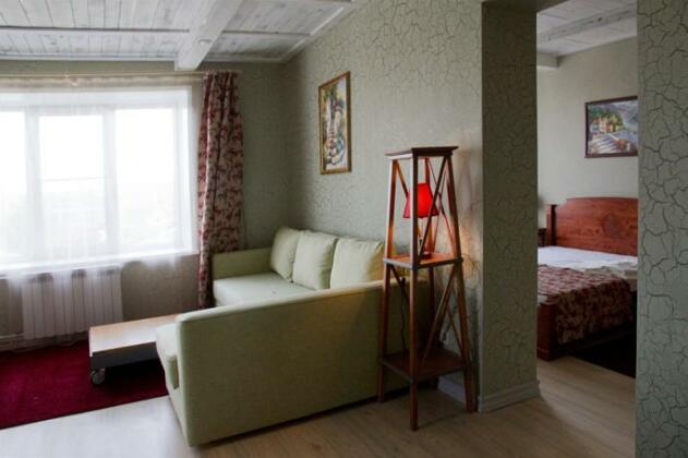 La Mezon Hotel - Photo2
