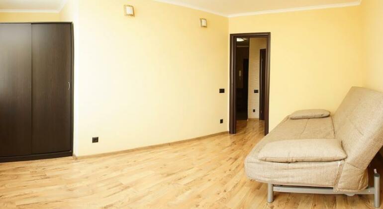 Omsk Sutki Apartments on B-r Arkhitektorov 14 - Photo4