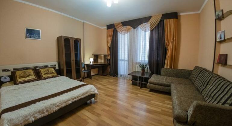 Apartment on Donetskaya 2