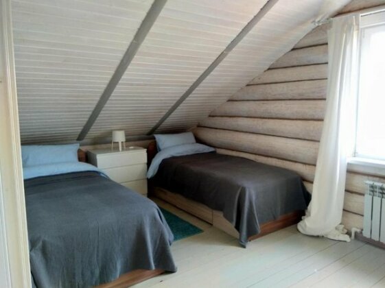 House on the - Photo4
