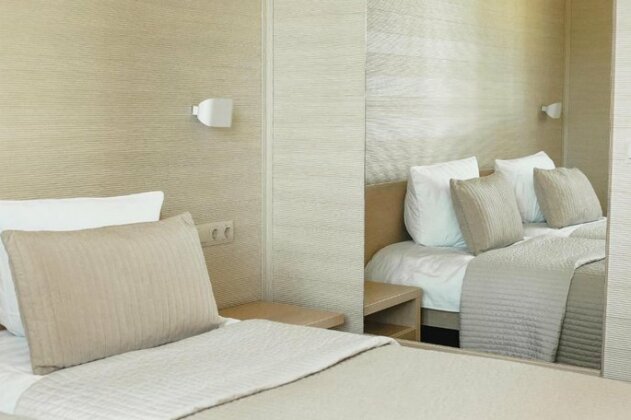 Mini Hotel Green Gold Park - Photo3