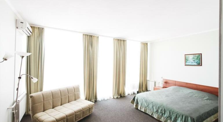 Hotel Chaika Perm Krai - Photo4