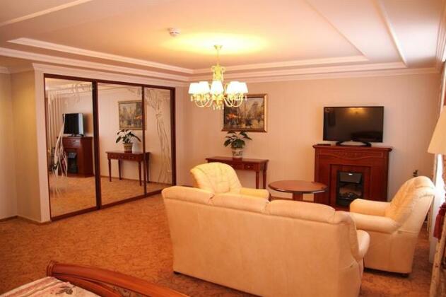 Hotel Chaykovskiy on Mira str - Photo3