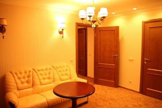 Hotel Chaykovskiy on Mira str - Photo4