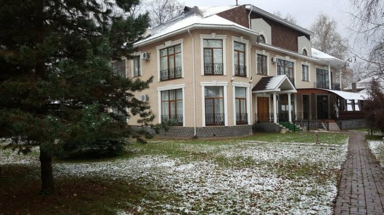 Country House in Zhukovka - Photo2