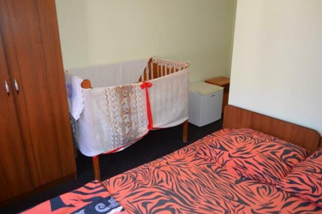 Guest House Persikovy Sad - Photo3