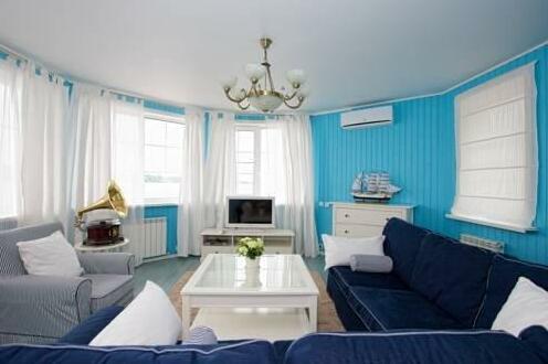 Apartment on the River - Photo2