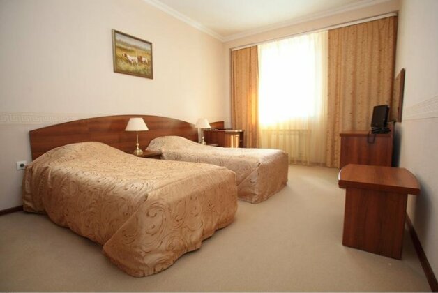 Triumph Plus Hotel - Photo4