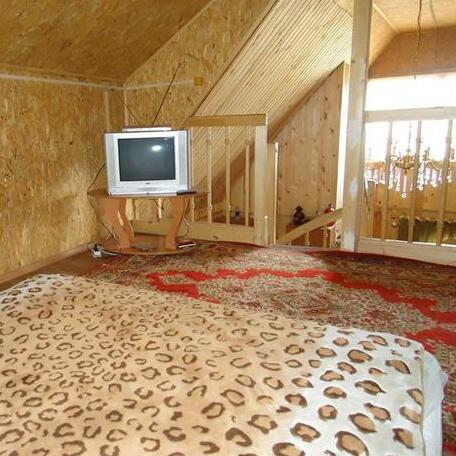 S Banej I Bassejnom Guest House - Photo2