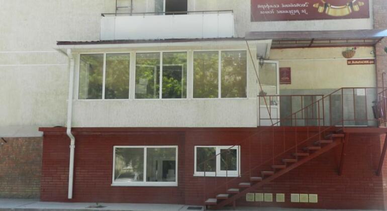 Photo 1