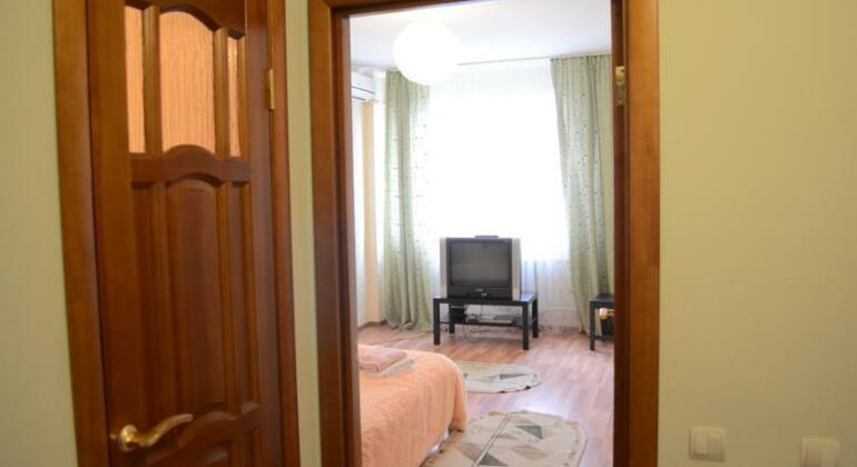 Apartments On Stabilnaya - Photo5