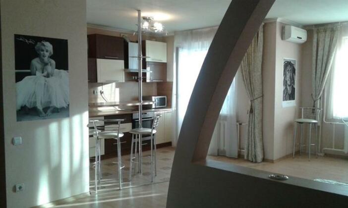 Ulitsa Kapustina 8 Apartments - Photo2
