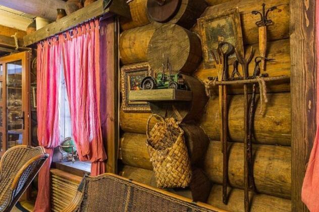 Ohotnichiy Guest House