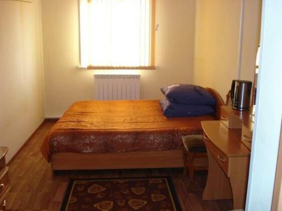 Economy Hotel Fortuna - Photo2