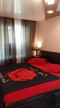 2 Komn Apartment Samara - Photo2