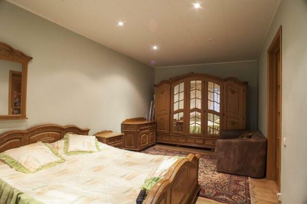 Photo 4