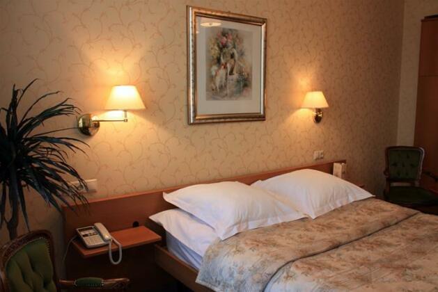 Equator Hotel Samara - Photo4
