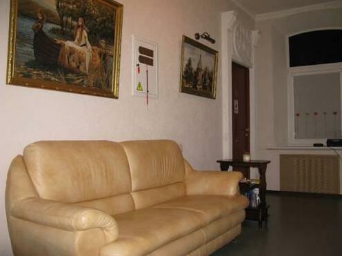 Gostiniy Dvor on Troitskaya - Photo3