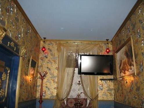 Gostiniy Dvor on Troitskaya - Photo4