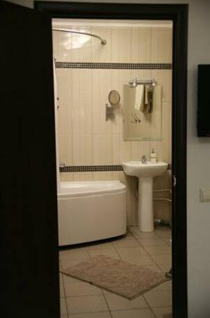 Life Hotel Samara - Photo4