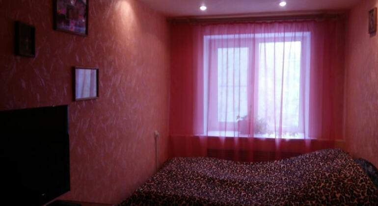 Apartment On Kosareva 84 - Photo2