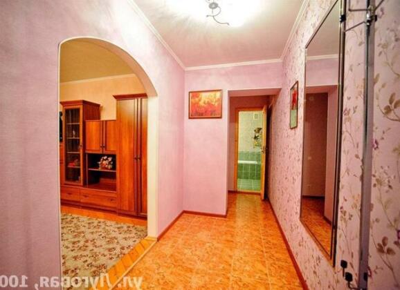 Apartment Lugovaya 100 - Photo2