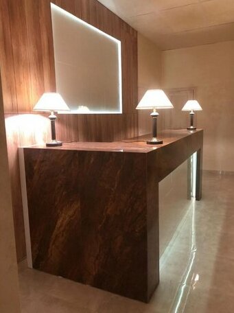 Grand Deluxe Hotel - Photo2