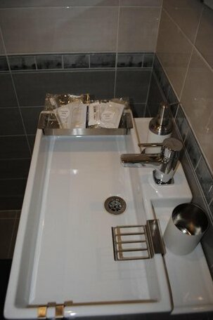 Lux apartment with jacuzzi - Photo4