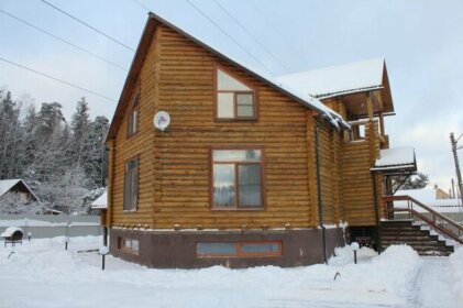Country House in Losiny Ostrov