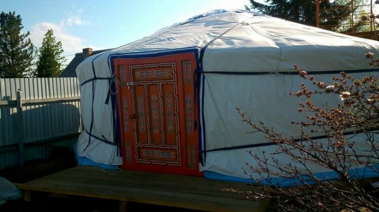 Yurt camping - Photo2