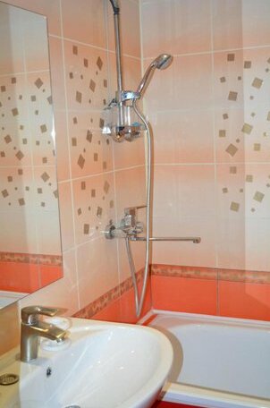 Apartment on 25 Sentyabrya - Photo5