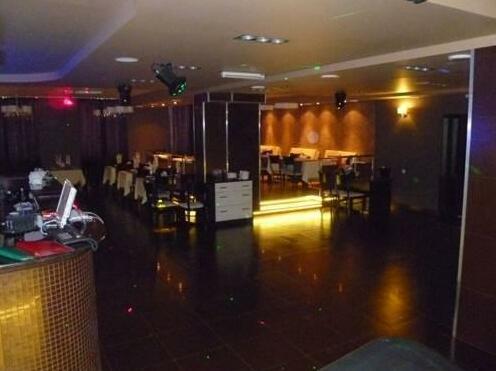 Seven Hills - Photo2