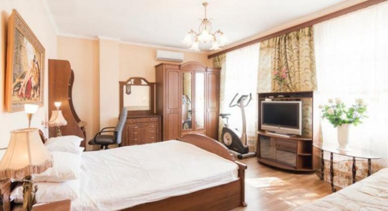 Apartment on Dzhigitskaya - Photo2