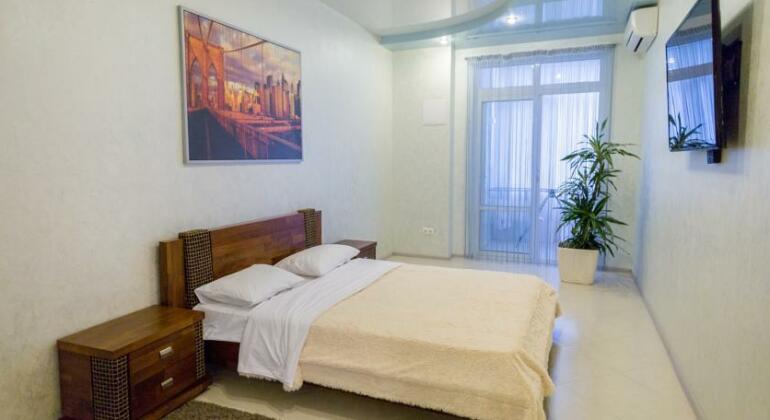 Sochi Hi-Tech Home Apartment Pervomayskaya 13 - Photo3