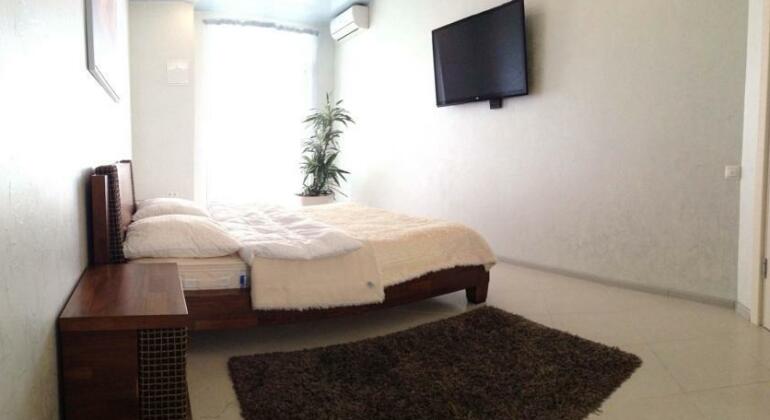 Sochi Hi-Tech Home Apartment Pervomayskaya 13 - Photo4