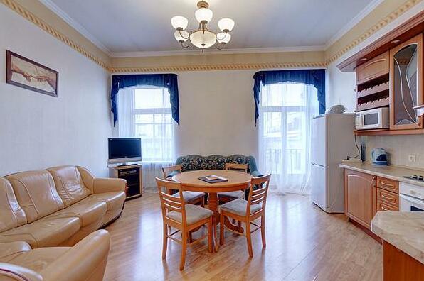 2 Bedroom Apartment Nevskiy Id332 - Photo2