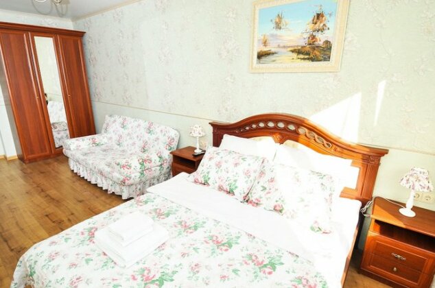 AELITA Apartment with Port View - Photo4