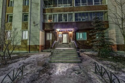 Alex Hotel on Rybatskaya