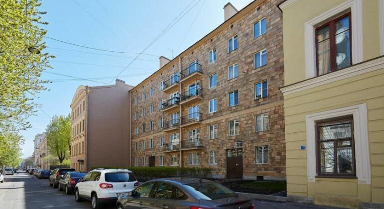 Apartment Krasnoarmeyskaya St Petersburg