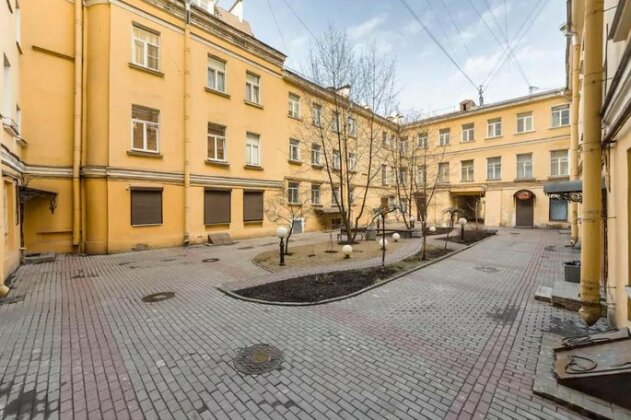Apartment near Gostiniy Dvor