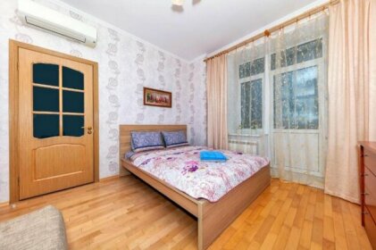 Apartment on Basseynaya 10