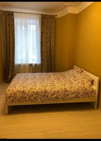  Photo 1